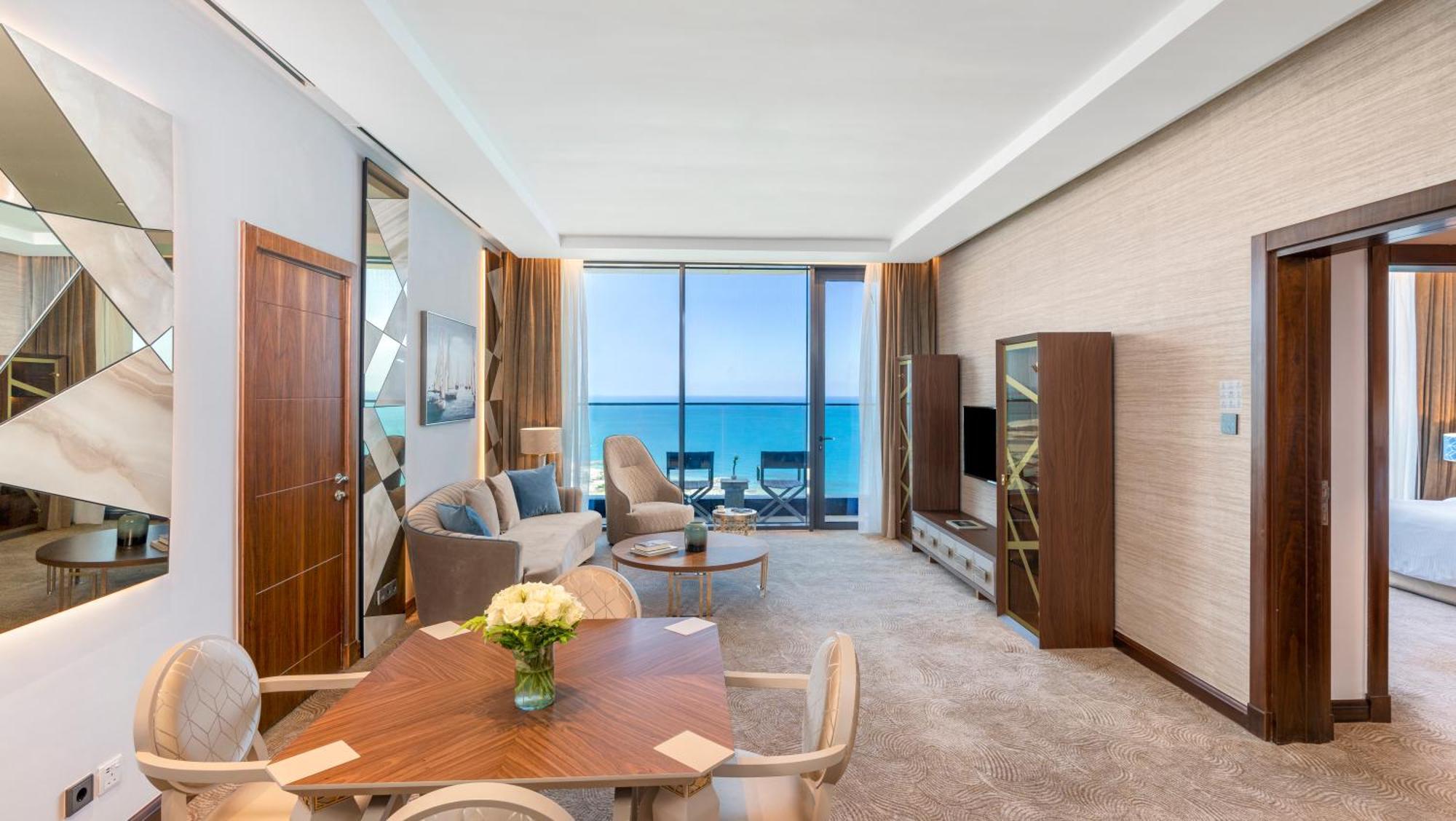 Rixos Premium Alamein العلمين الغرفة الصورة A suite at the hotel