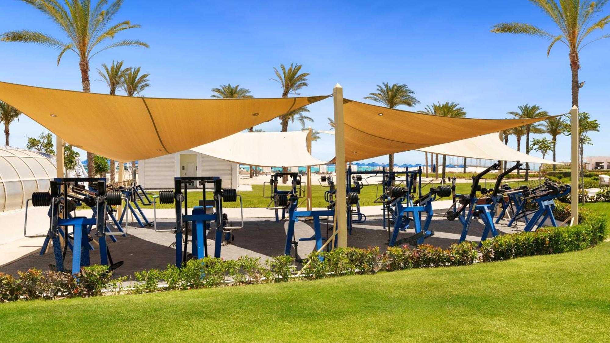 Rixos Premium Alamein العلمين المظهر الخارجي الصورة The outdoor gym at the resort